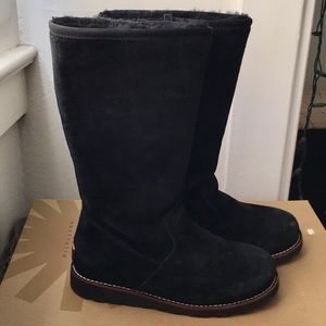 Ugg Australia Boots ( Etta )